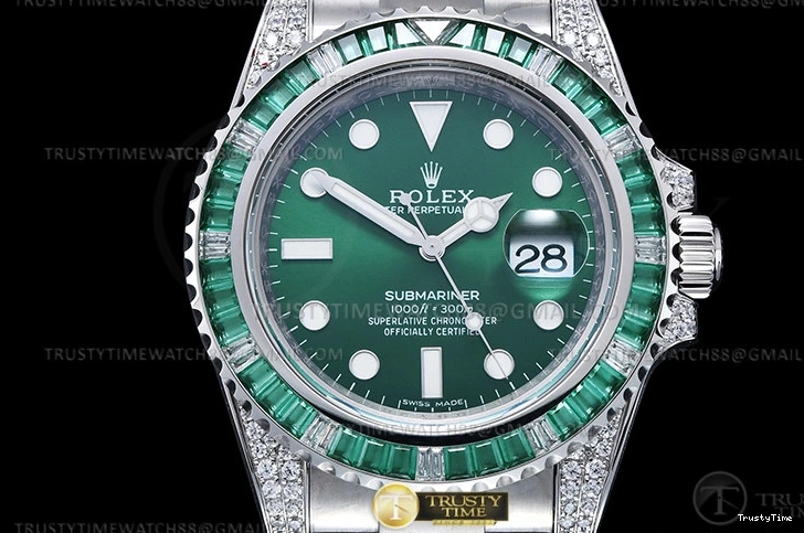1229 Elegant Submariner 116610LV 904L Dia SS SS Grn Noob A 1080